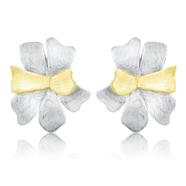 Chic Flower Studs