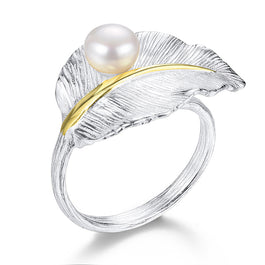 Lovely Pearl on a Leaf Open Ring