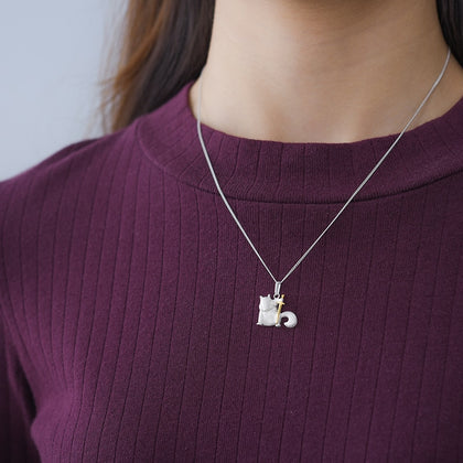 Gold / Pendant and Chain